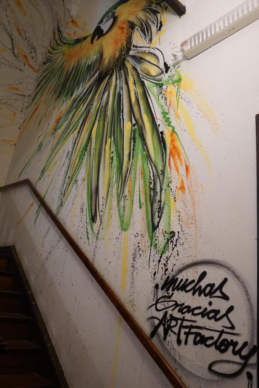 Art Factory Beer Garden Hostel Buenos Aires Bagian luar foto